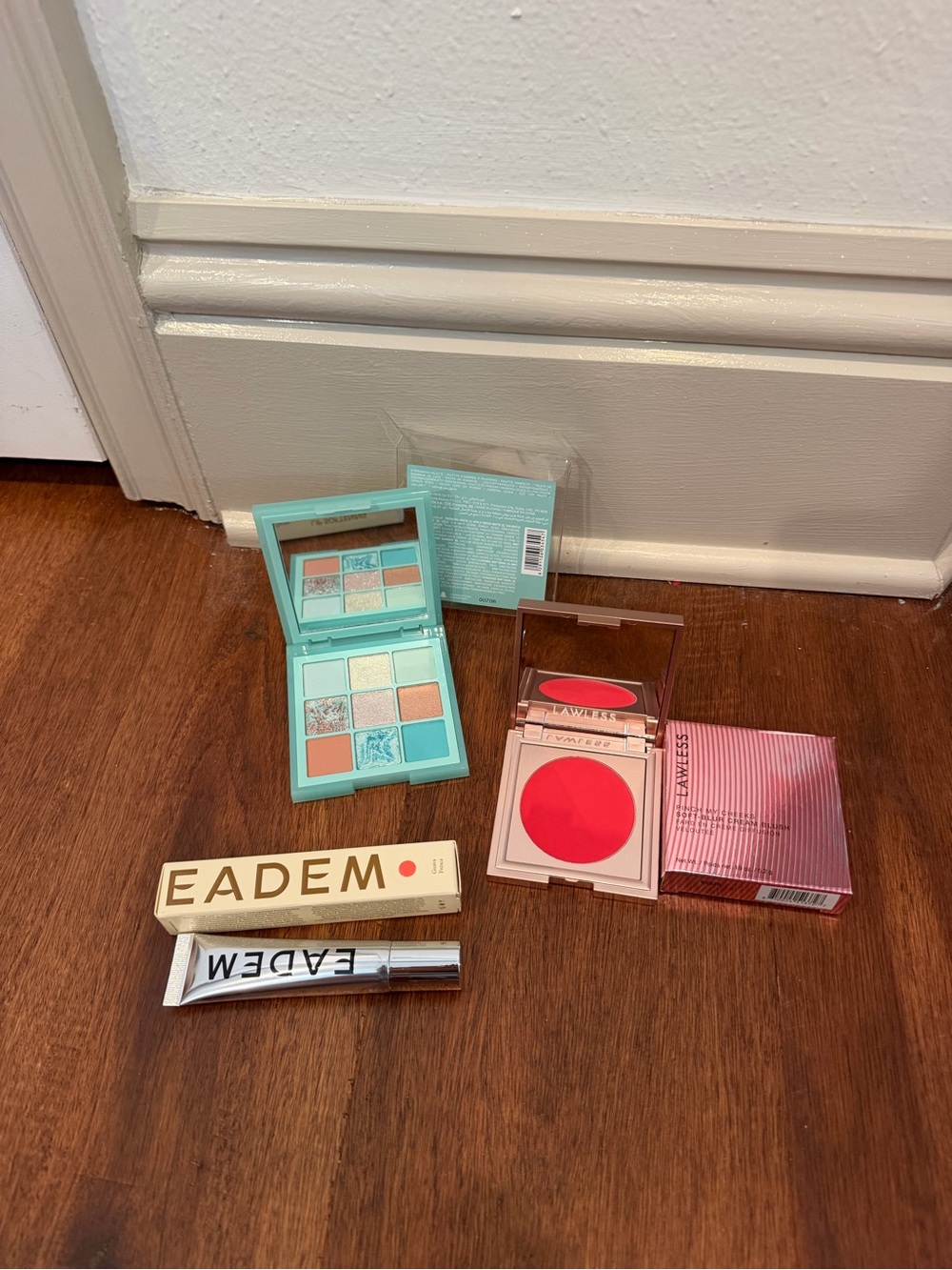 Eadem & Colorful Eyeshadow Palette + Bright Coral Blush